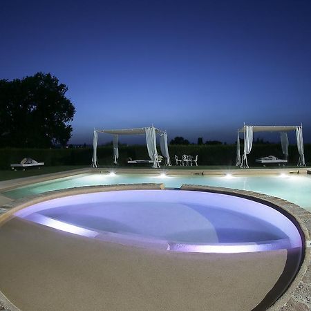 Relais Montemaggiore Bettolle Bagian luar foto