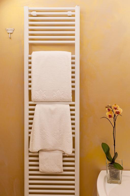 Relais Montemaggiore Bettolle Bagian luar foto