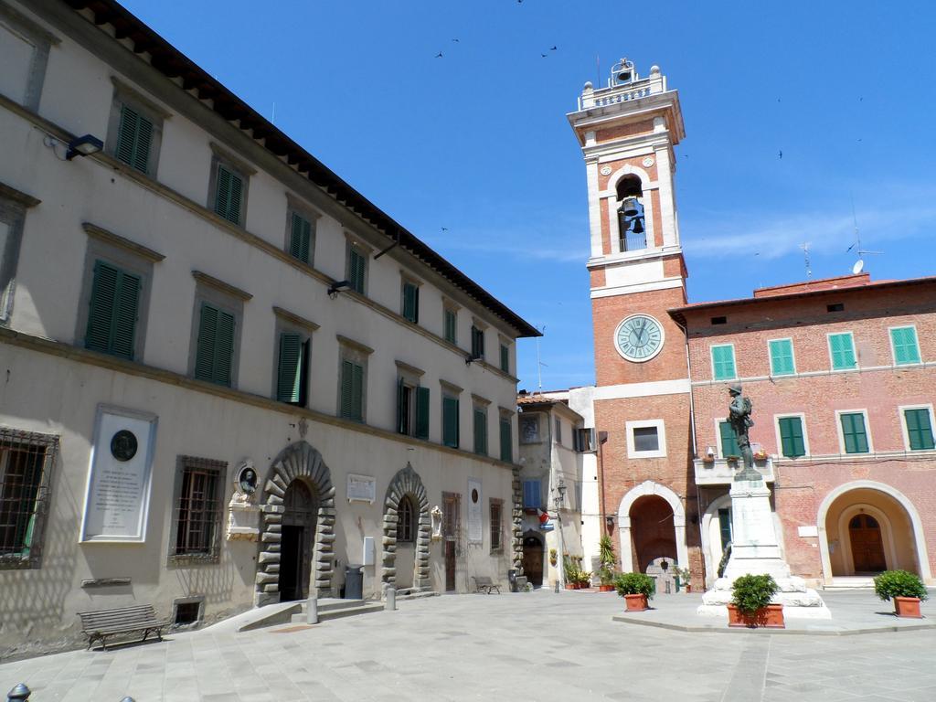 Relais Montemaggiore Bettolle Bagian luar foto