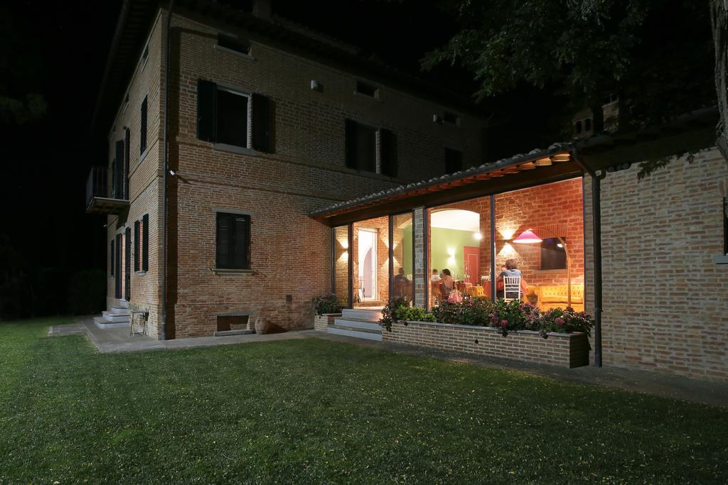 Relais Montemaggiore Bettolle Bagian luar foto