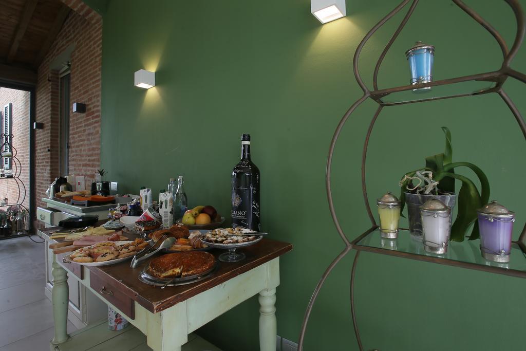 Relais Montemaggiore Bettolle Bagian luar foto