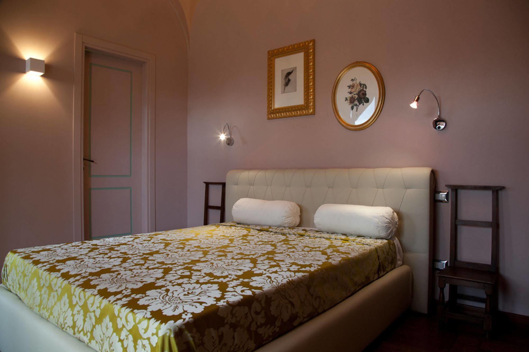 Relais Montemaggiore Bettolle Bagian luar foto